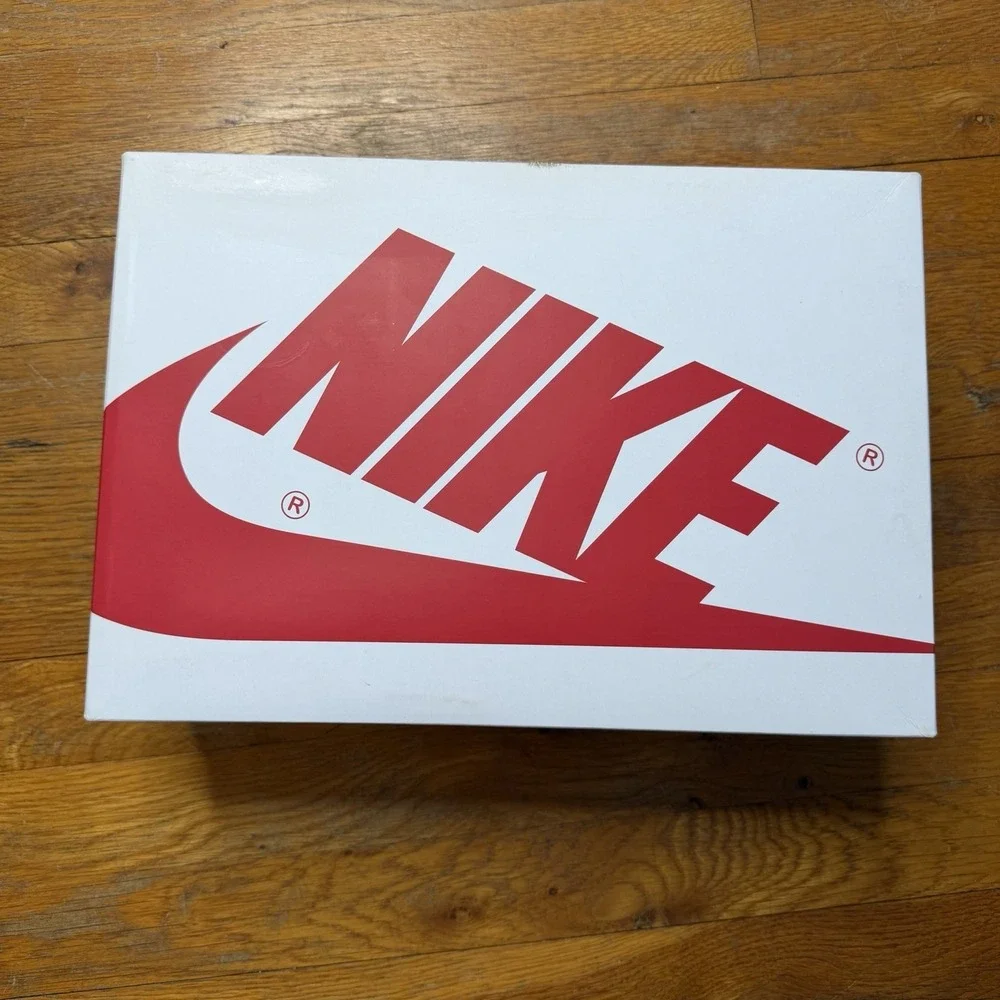 Air Jordan 1 Retro High OG‎ Heritage Size 11.5 New In Box